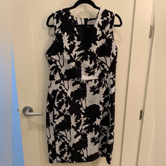 InWear fitted dress - Picture 1 of 3